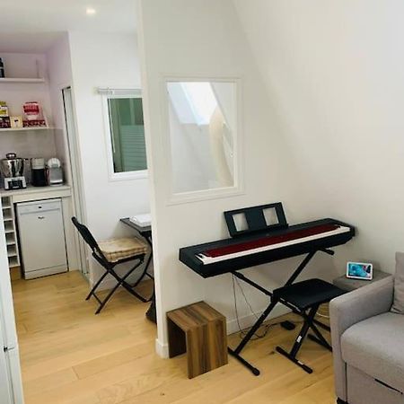 Studio Cosy Au Coeur De París Exterior foto
